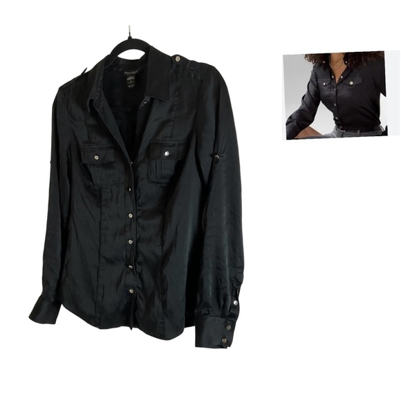 White House/Black Market Silk Stretch Top
Size 2 - Picture 11 of 11